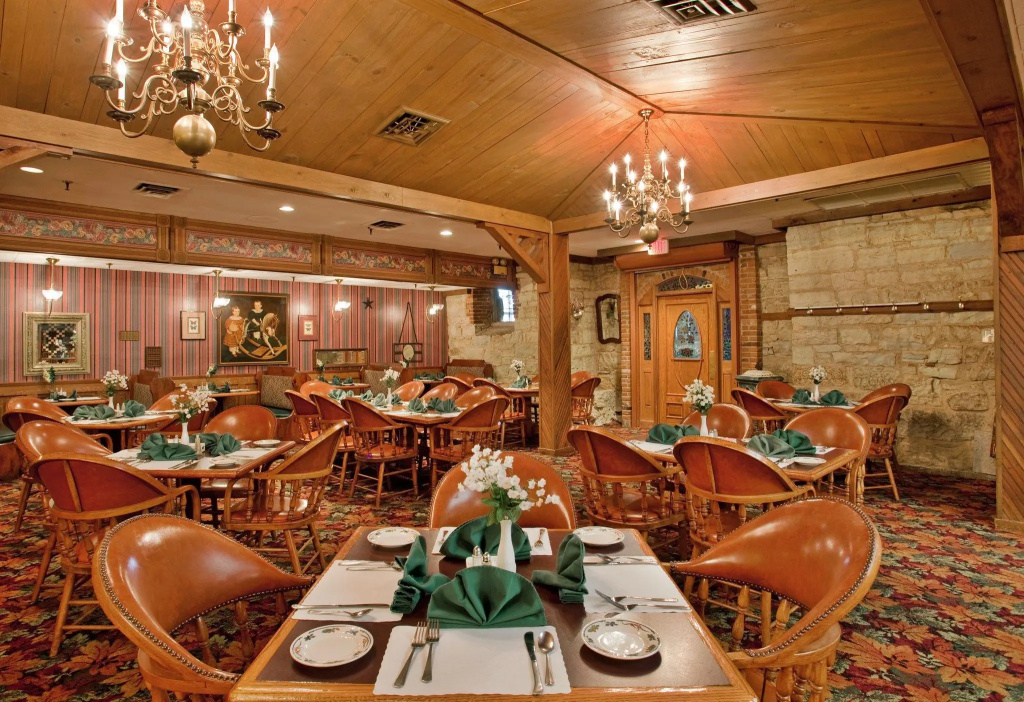 Holiday Inn At Six Flags Saint Louis by IHG