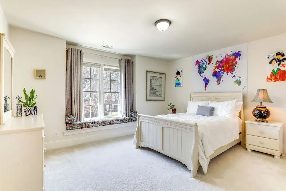 Spacious Home w Backyard: 3 Mi to Dtwn Duluth
