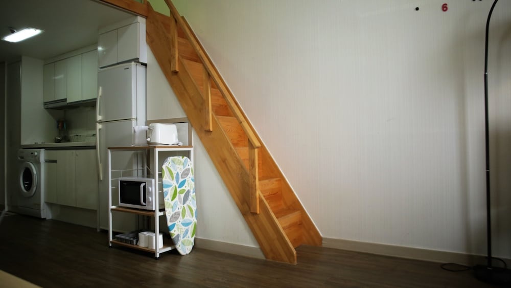 Modern Studio