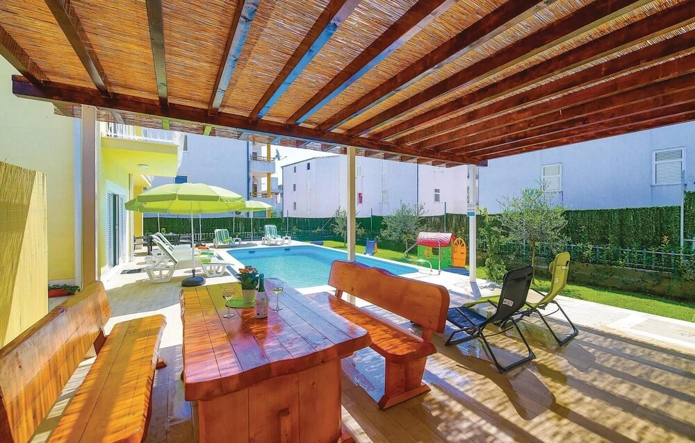 Awesome Home in Kastel Stafilic With Sauna, Wifi and 5 Bedrooms