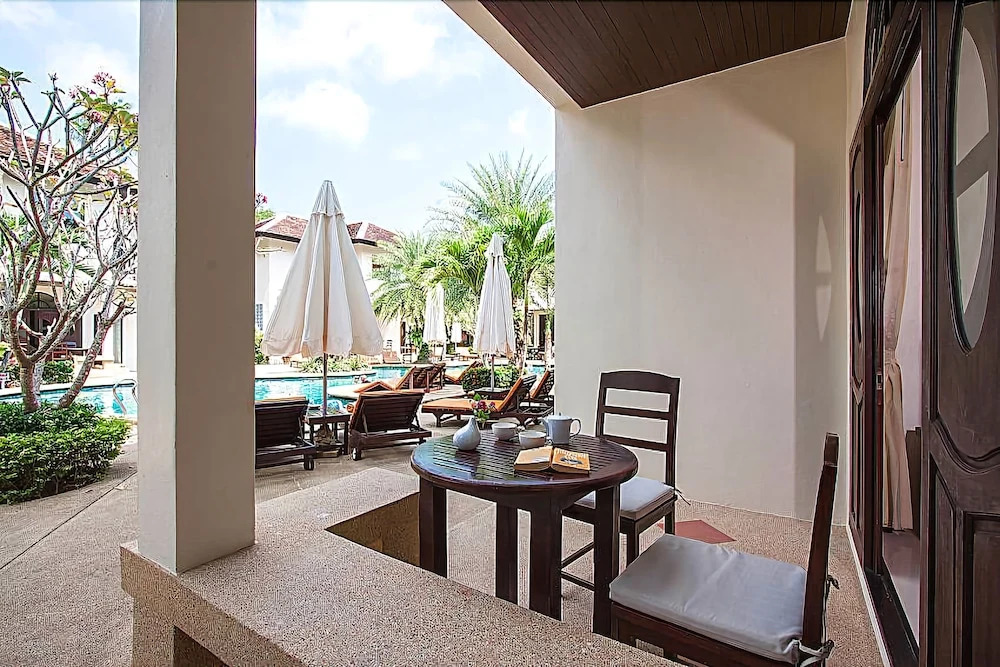 Maprow Palm Villa No. 7