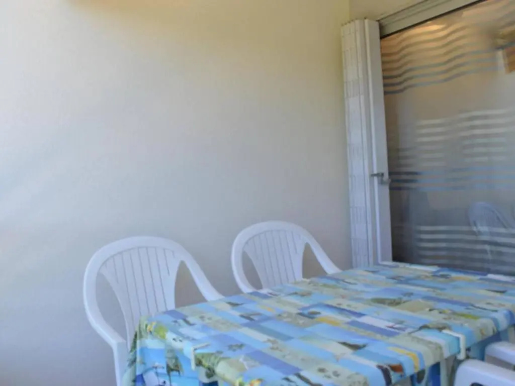 Appartement Port Camargue, 1 pièce, 4 personnes - FR-1-250-19