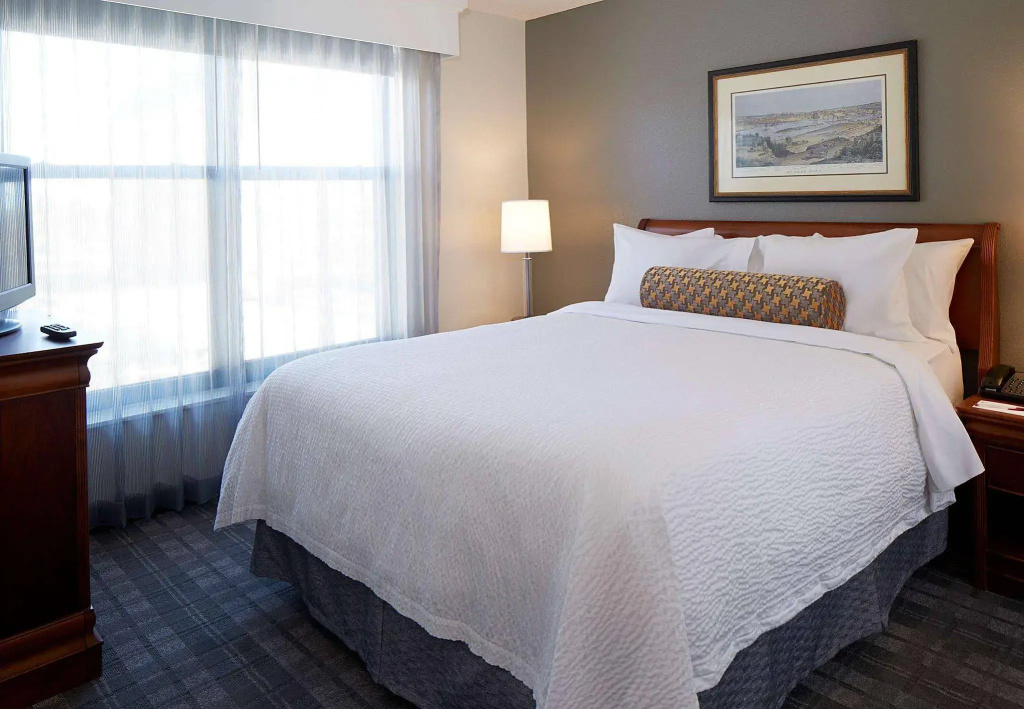 Residence Inn Minneapolis Downtown at The Depot