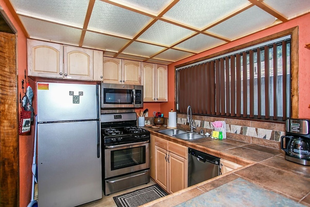 Goldilocks Getaway-1828 by Big Bear Vacations