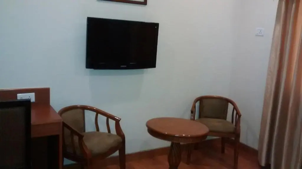 Wingston A Treehouse Hotel, Mathura