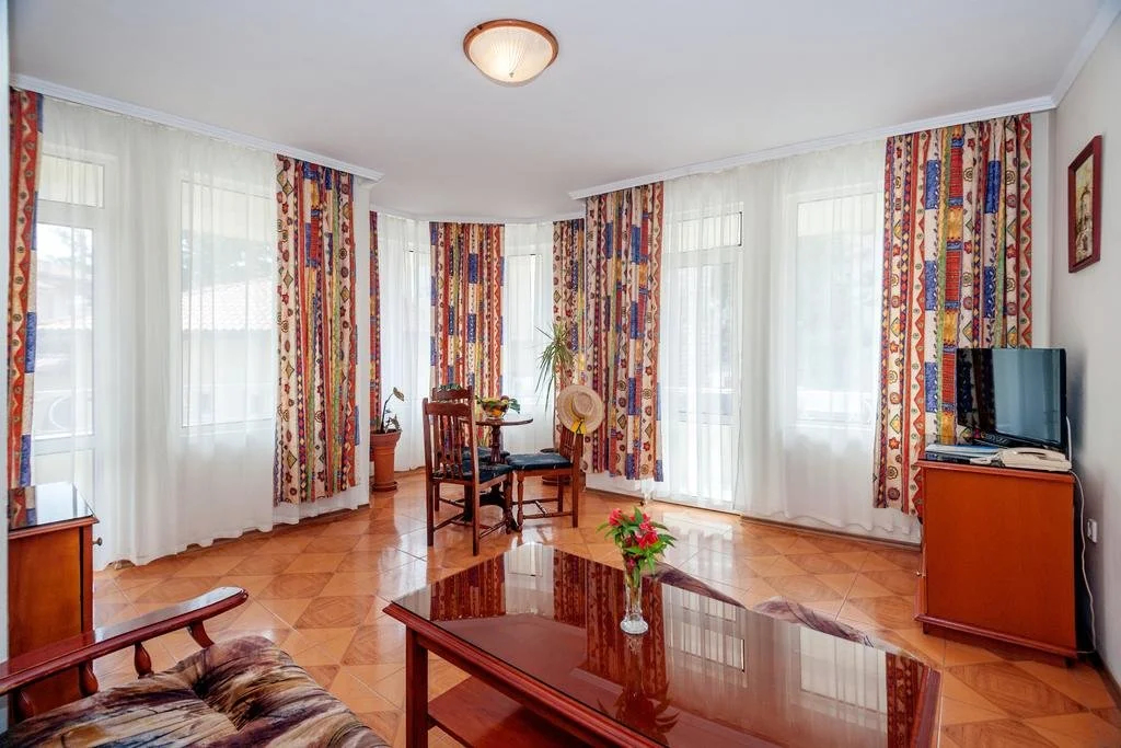 Hotel Villa List