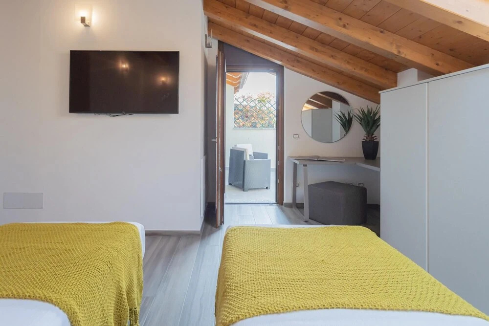 Dream Lake Apartments