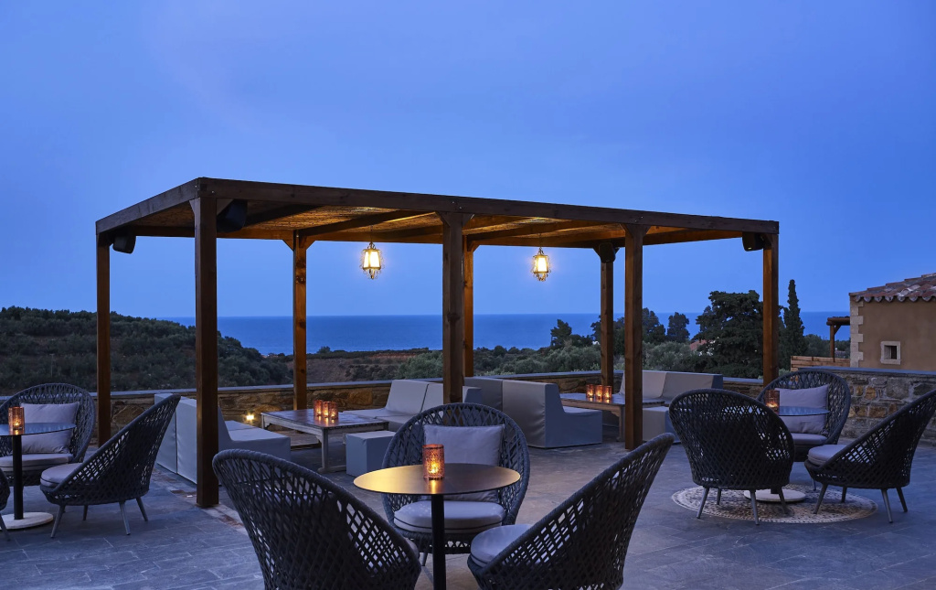 Kinsterna Hotel