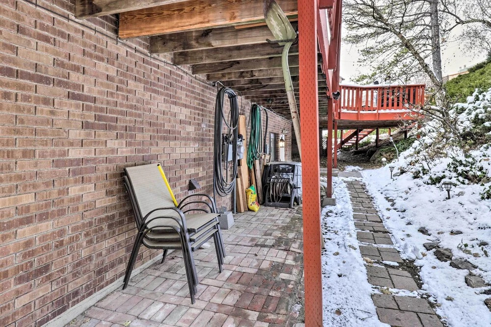 Cottonwood Heights Home with Deck!