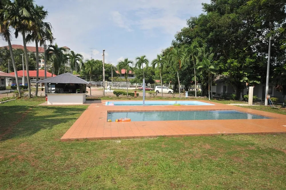 Green Town Hotels and Resorts