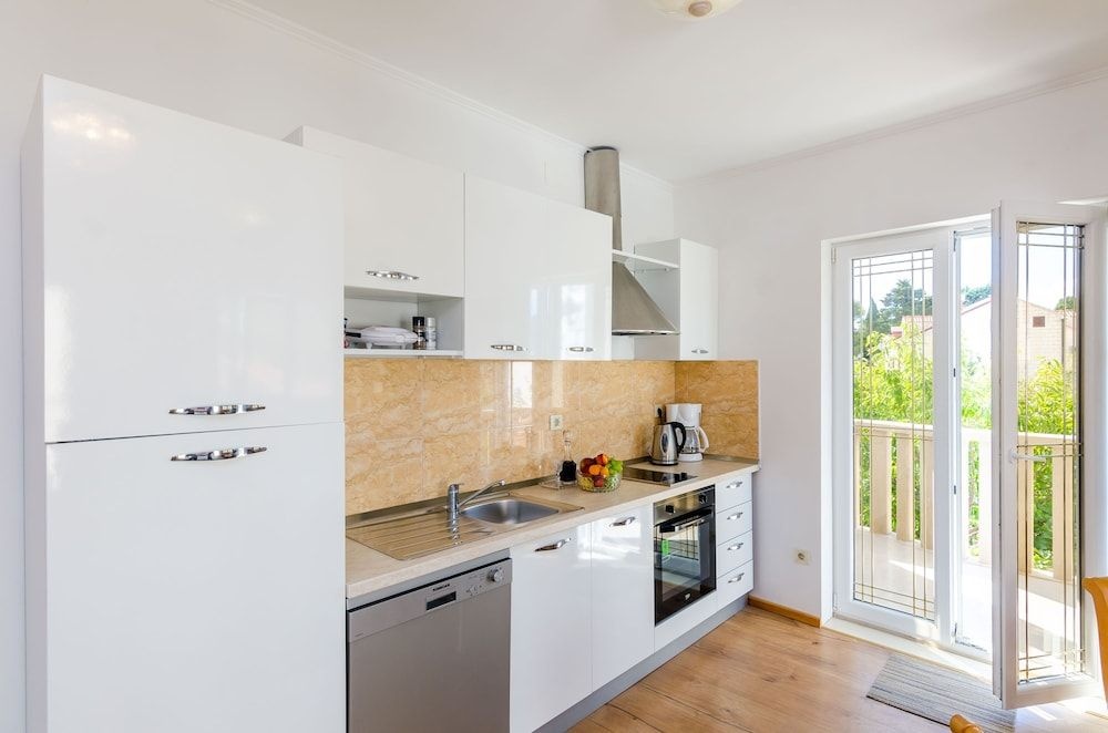 Apartments & Rooms V&M