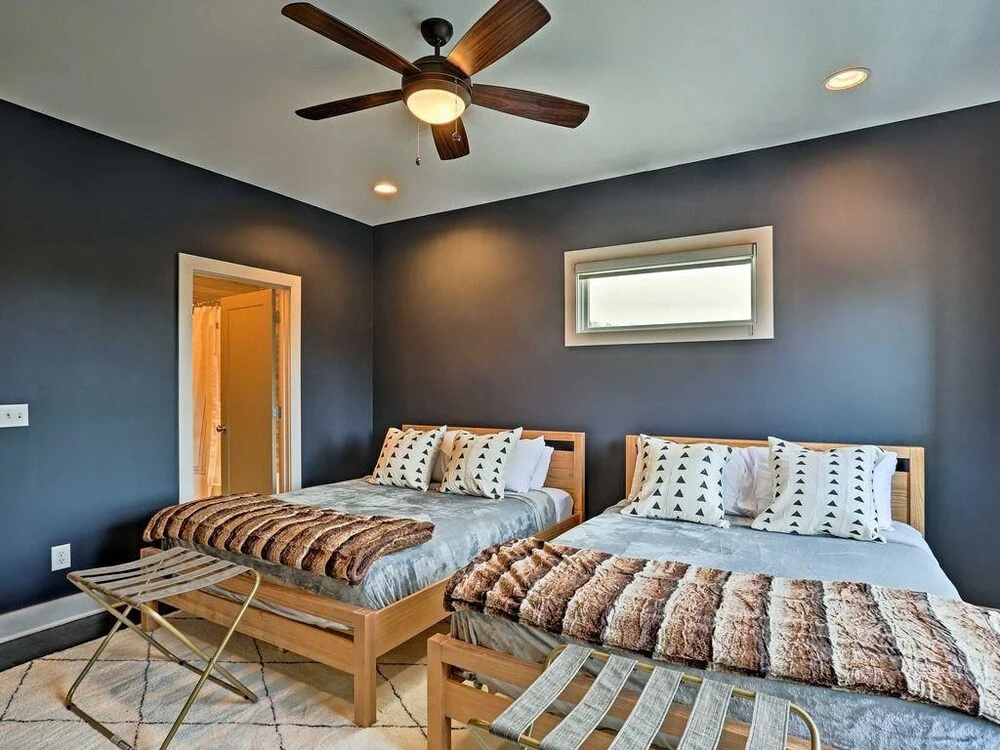 Ultimate Bach PAD Near Downtown W/rooftop Terrace Group Friendly - NPP
