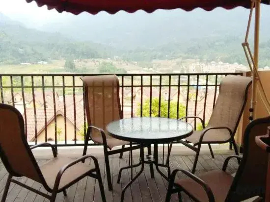 Yunzhong Manbu Banshan Huashu Hotel