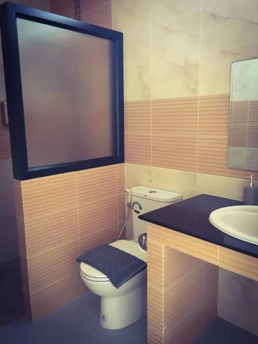 CHECK IN Eatery guest room for 3