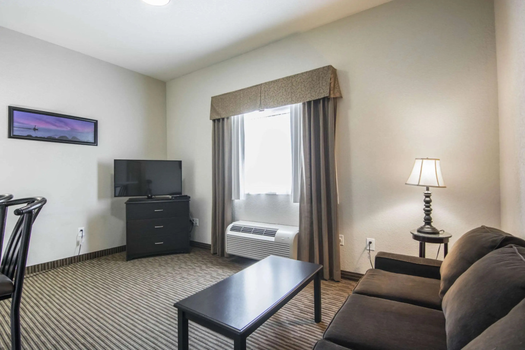 Quality Inn & Suites Thompson