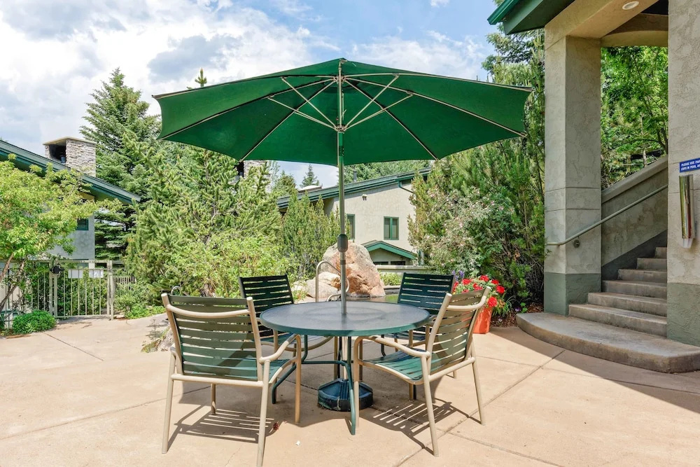 Snowmass Village Condo w/ Hot Tubs by RedAwning
