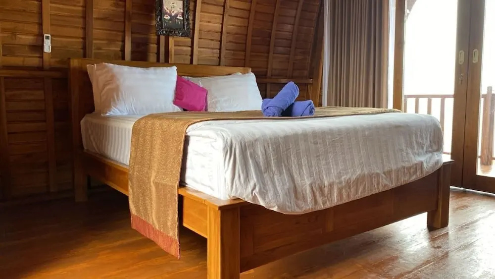 Suwehan Beach Cliff House