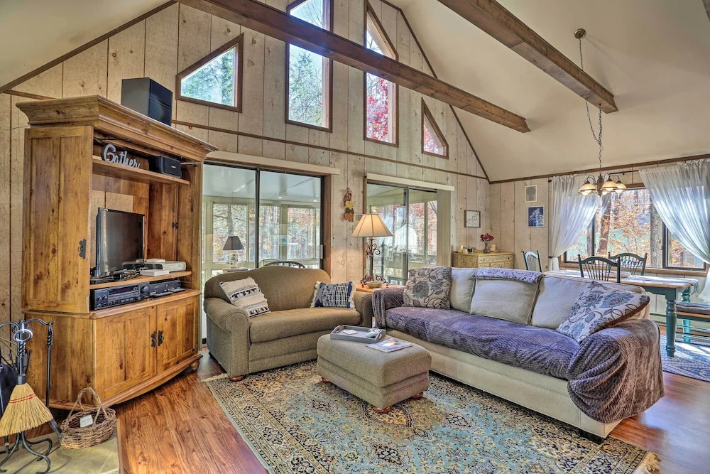 1 Mi to Arrowhead Lake: Pocono Home w/ Fire Pit