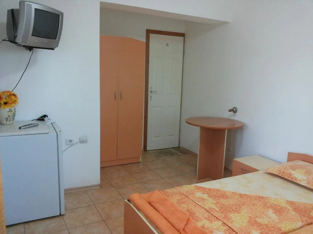 Eleonor Guest House