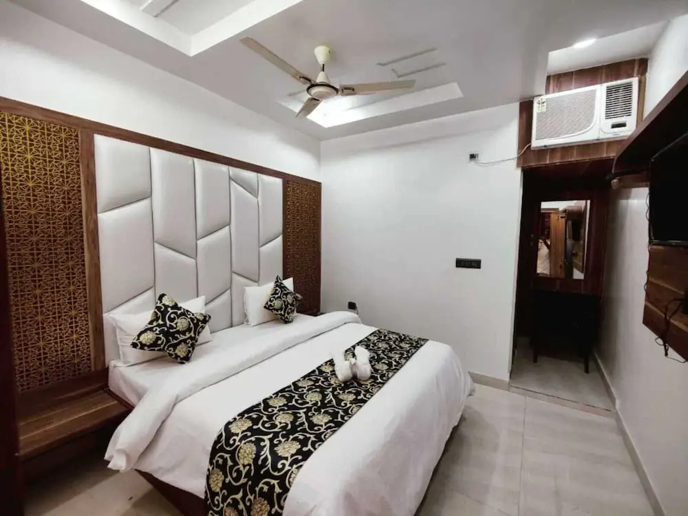 Hotel Royal Vrindavan