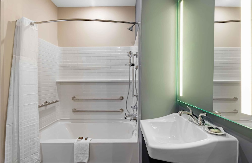 Extended Stay America Premier Suites - Denver International Airport