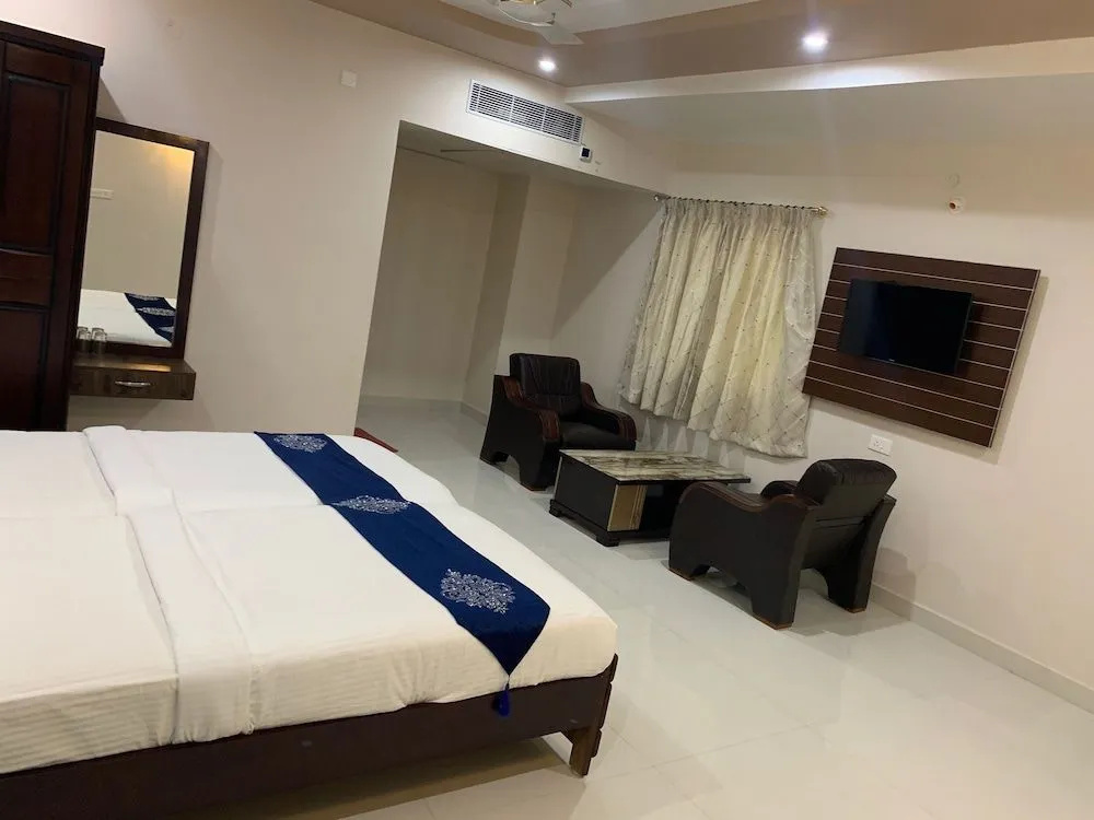 JNR GRAND Hotel