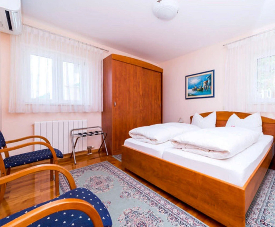 Rooms Raič