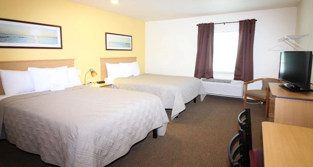 Amelia Extended Stay & Hotel