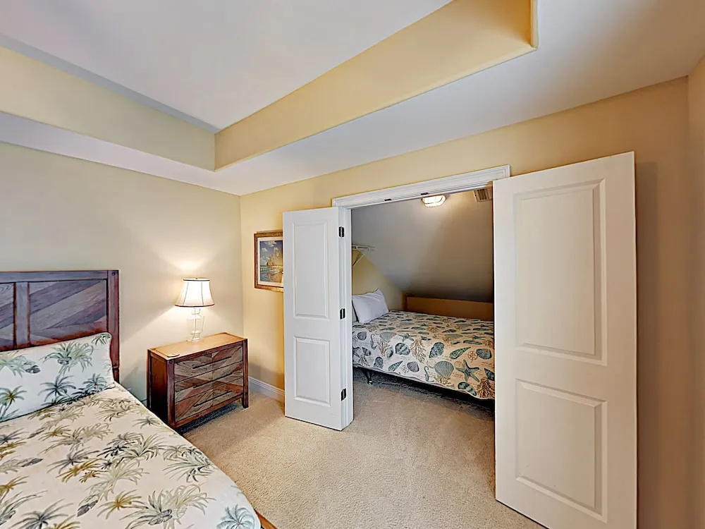 Spacious Banana Bay Townhome W/ Pool & Beach 3 Bedroom Condo