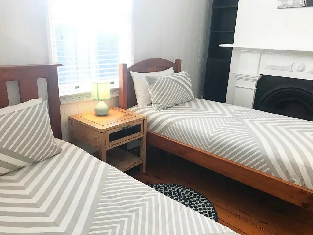 4 bedroom house - Walk to Southbank