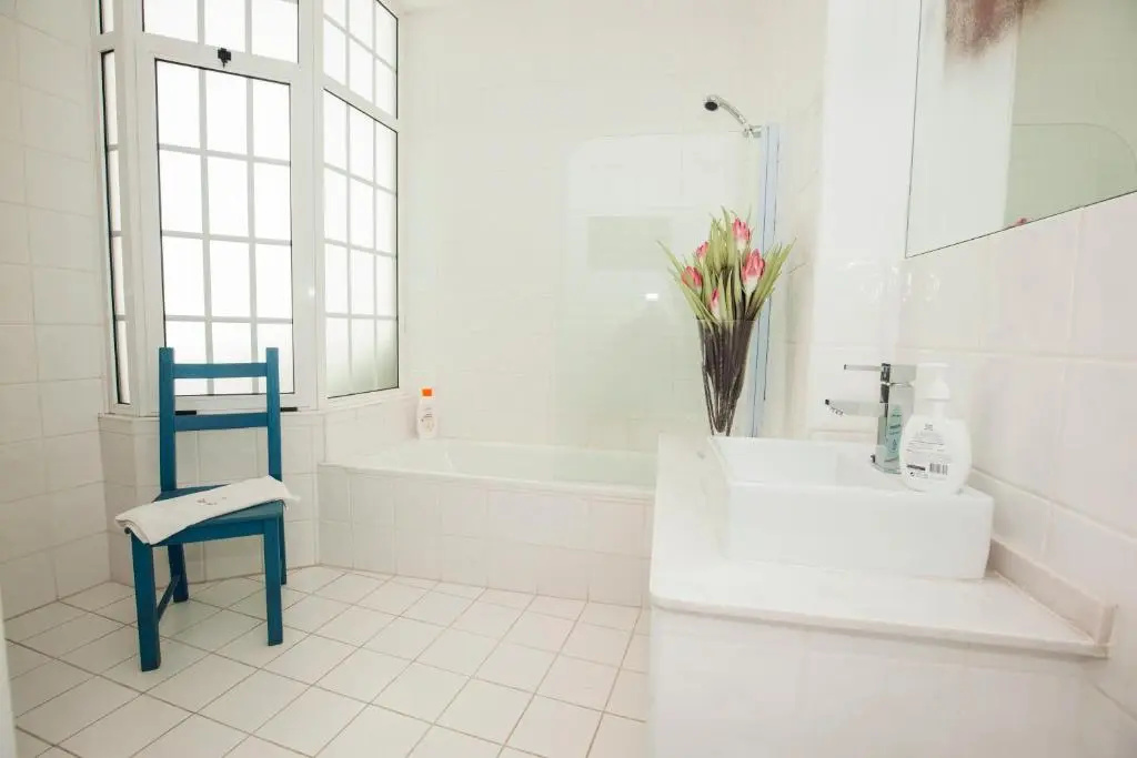ML Apartments Charming Rooms