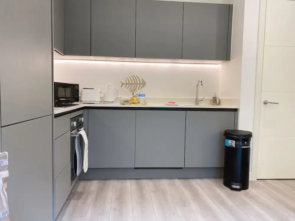Newpointe Luxury Serviced Apartment at the Atrium