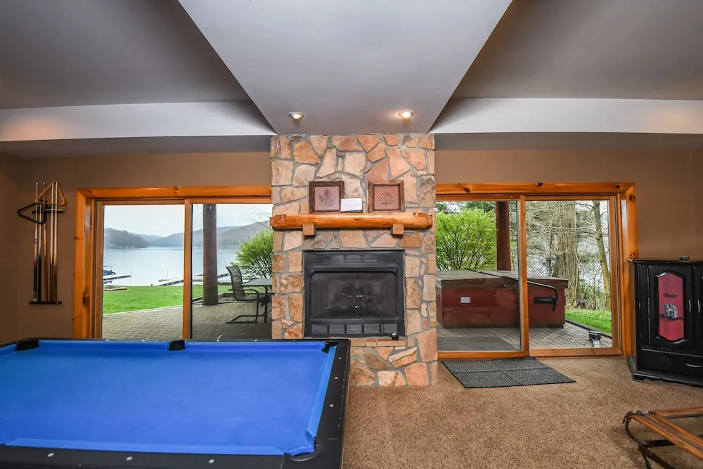 Bear Hollow 5 Bedroom House