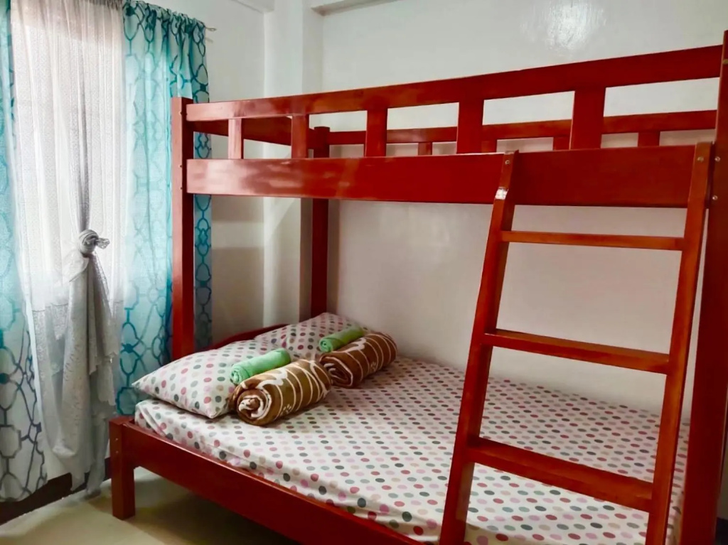 Vacation House in Baguio with Amazing Sunset Views