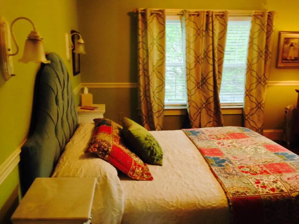 Vandiver Inn