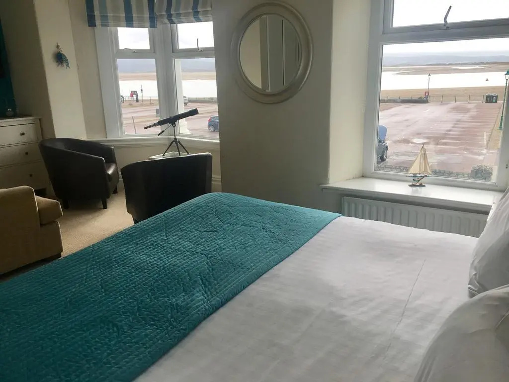 Seabreeze Restaurant With Rooms