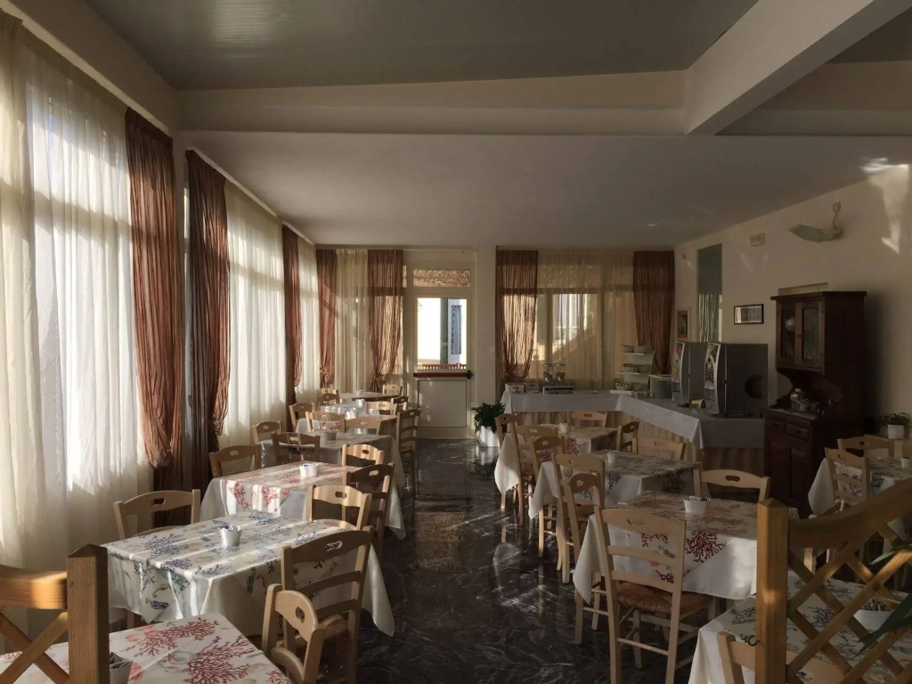 Hotel Verdesolemare
