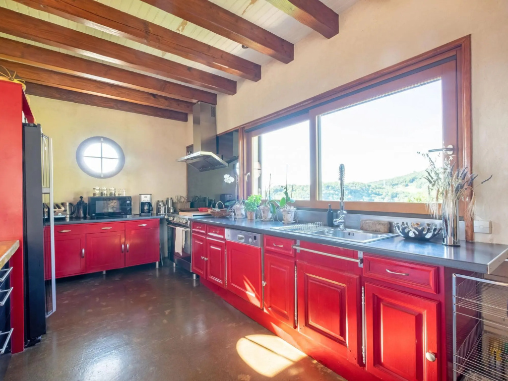 Plush holiday home in Altillac with a private swimming pool