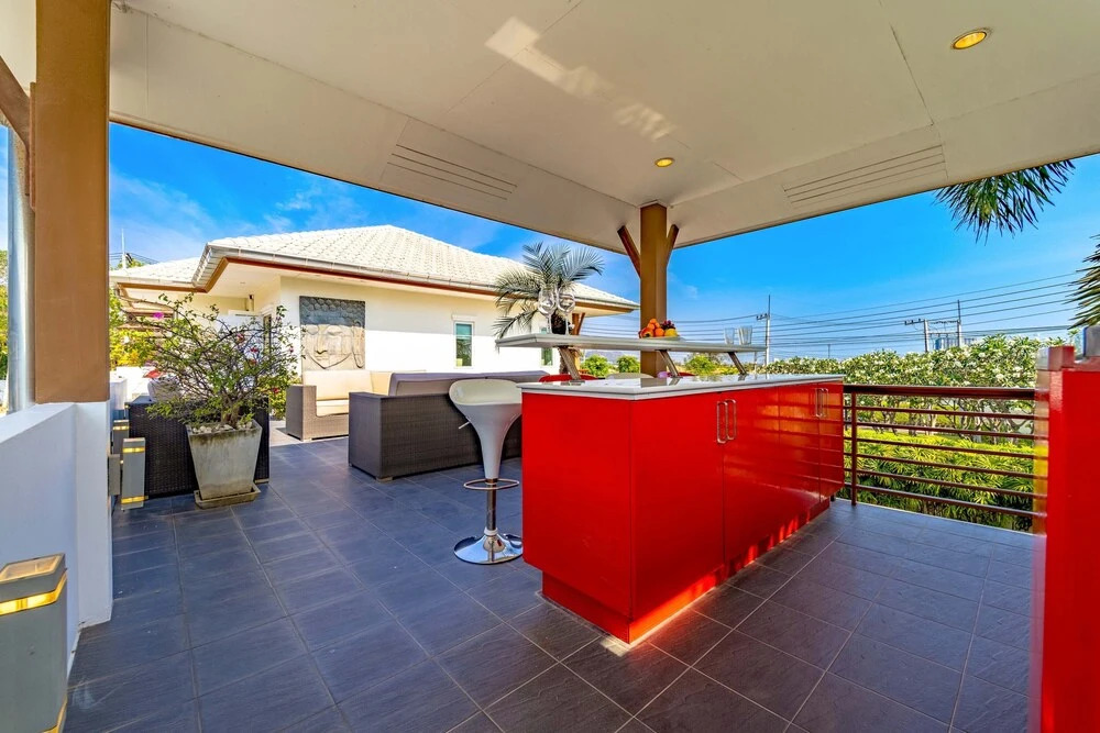 3 Bedroom Pool Villa in Great Location STV