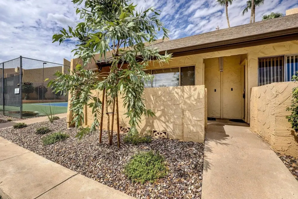 Scottsdale Loft w/ Pool ~ 2 Mi to Old Town!
