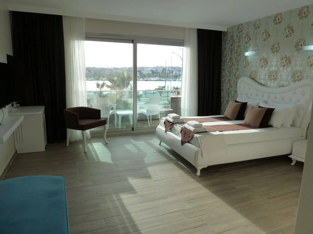 Dalian Elite Hotel