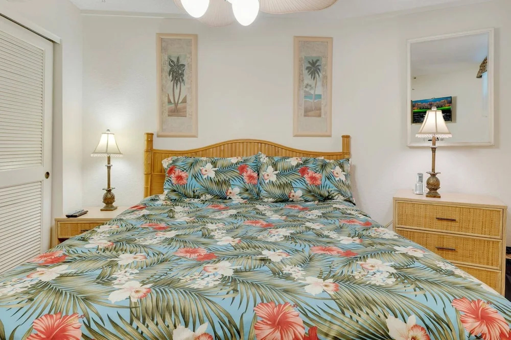 Big Island Kona Reef C-32 by Coldwell Banker Island Vacations