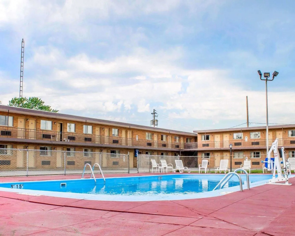 Wolf Inn Hotel