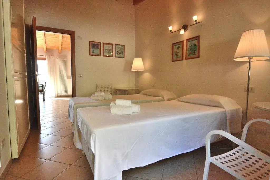 Apartment Bardino With Pool and Lake View