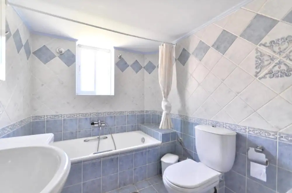 Family Apartment at Glyfada Close to the Beach