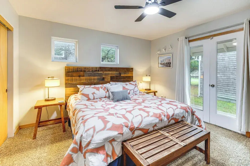 Rockaway Beach Home w/ Hot Tub: 4 Blocks to Beach!