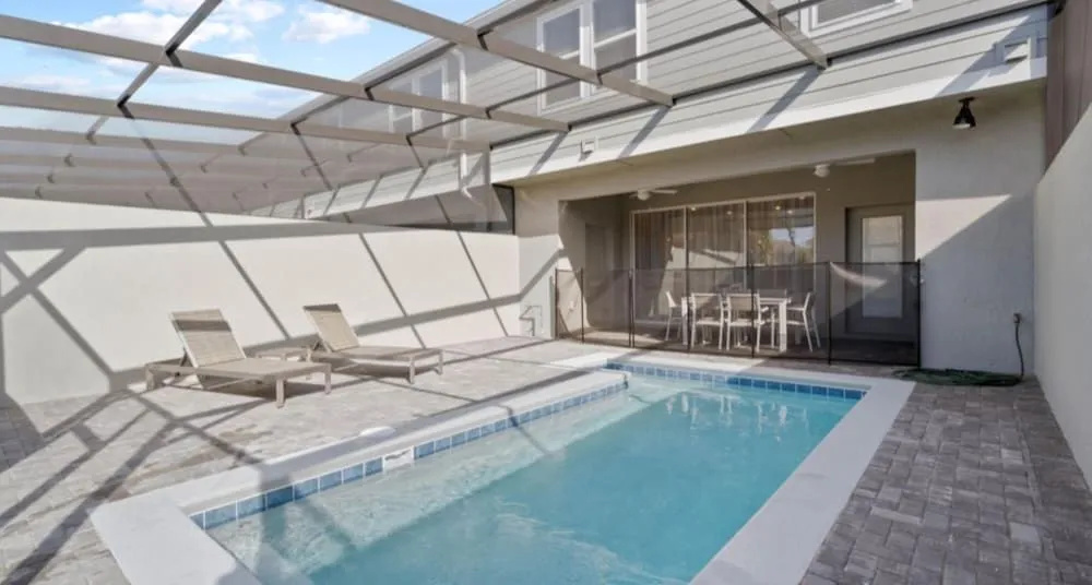 Townhome at Solterra NH 18005