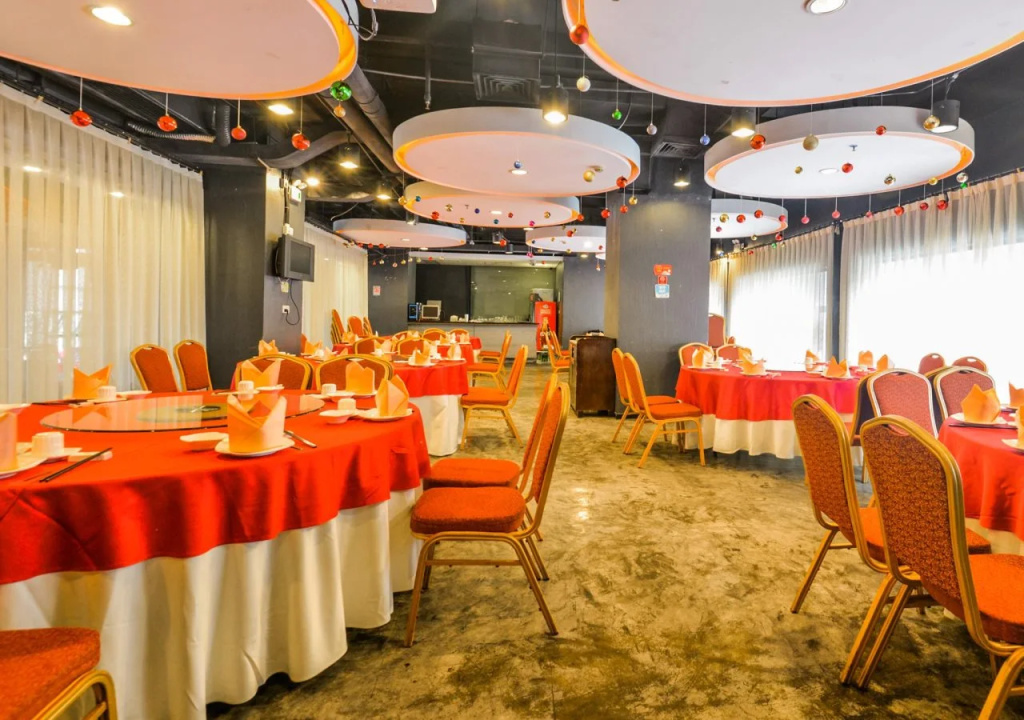 Henry Business Hotel