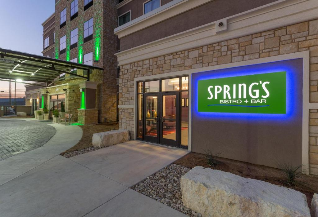 Holiday Inn San Marcos Convention Center by IHG