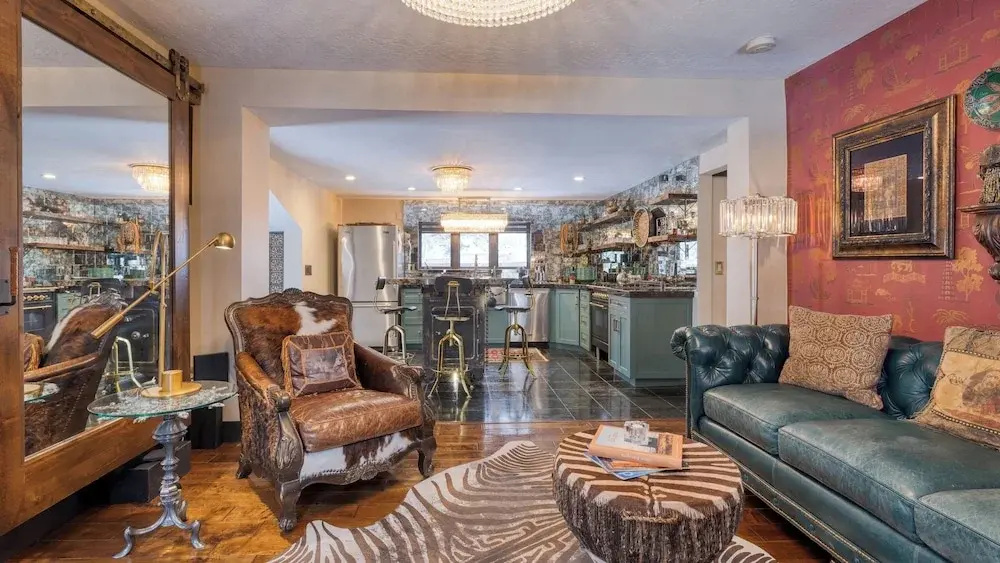 Walk to Park City Mountain Ski Resort & Main St The Safe House by Avantstay